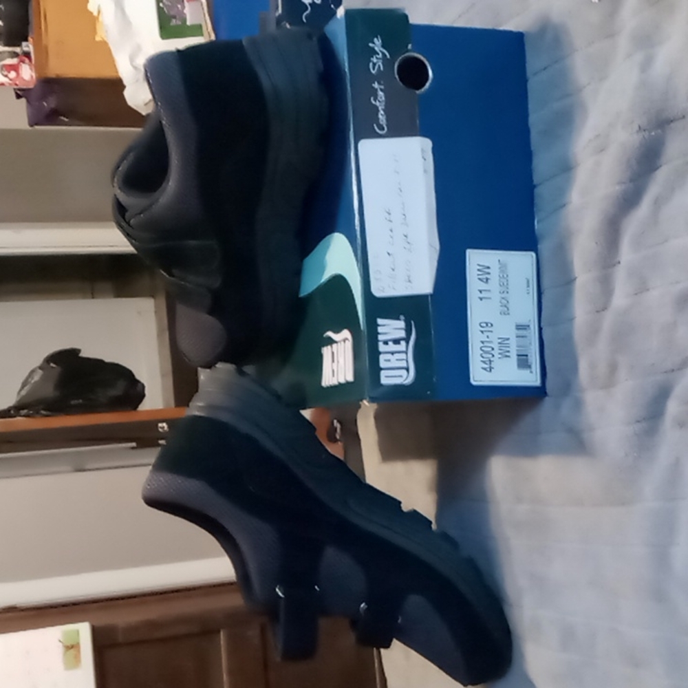 DREW Win shoes